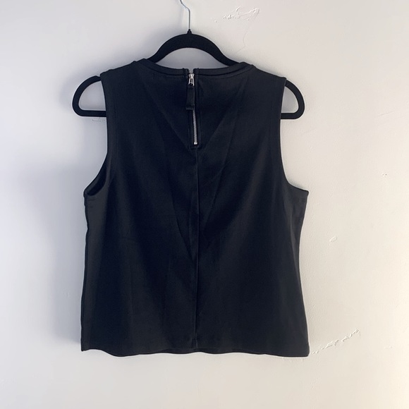 NWT!  GAP Cotton Sleeveless Top - Picture 2 of 2